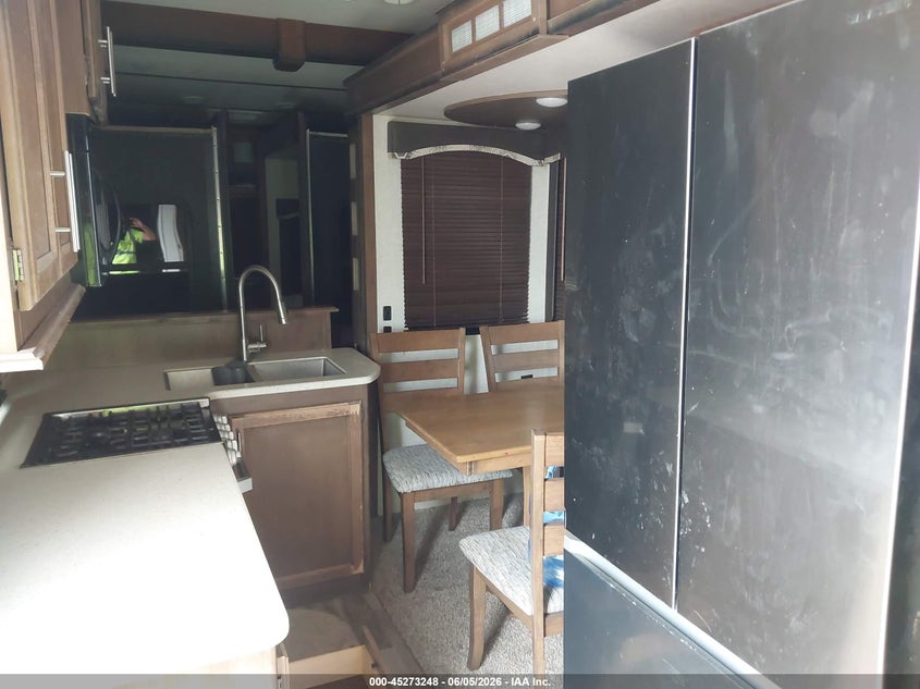 2019 Keystone Cougar VIN 4YDF36624K2509641 IAAI salvage auction — ELECTRICAL, Salvage (Texas), sold $7,050 on 2026-08-04 (photo 5)