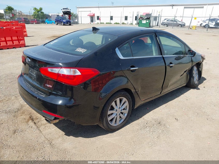 2014 Kia Forte VIN KNAFX4A88E5206272 IAAI salvage auction — LEFT SIDE, Salvage Title, sold $625 on 2026-07-29 (photo 4)