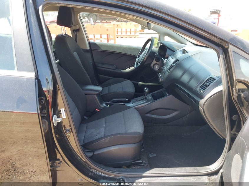 2014 Kia Forte VIN KNAFX4A88E5206272 IAAI salvage auction — LEFT SIDE, Salvage Title, sold $625 on 2026-07-29 (photo 5)