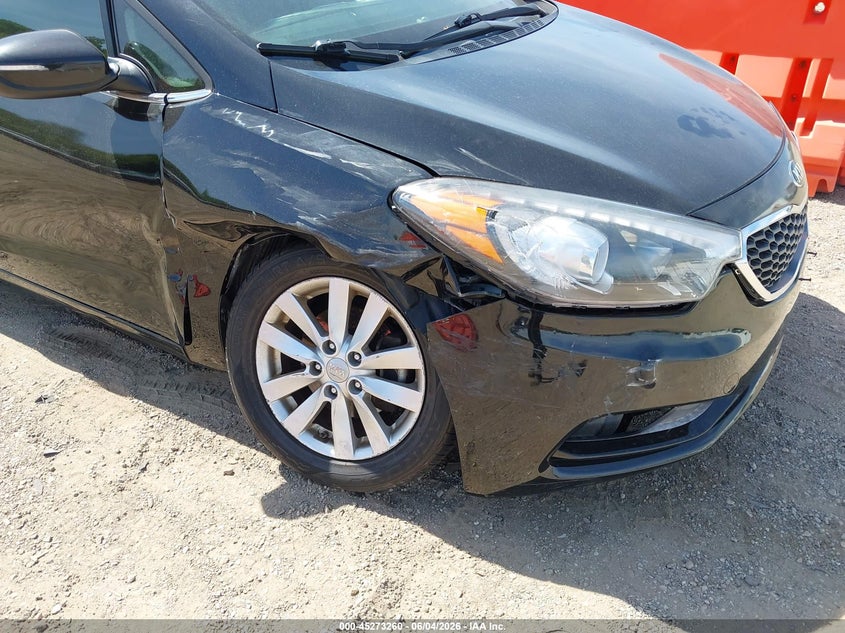 2014 Kia Forte VIN KNAFX4A88E5206272 IAAI salvage auction — LEFT SIDE, Salvage Title, sold $625 on 2026-07-29 (photo 6)
