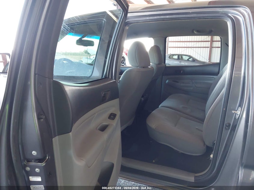 2013 Toyota Tacoma VIN 5TFJX4GN7DX019649 IAAI salvage auction — SIDE, Salvage Title, sold $5,000 on 2026-07-23 (photo 8)