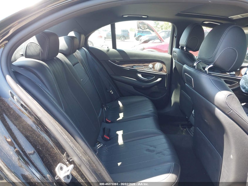 2019 Mercedes-benz E-klasse VIN WDDZF4KB4KA506638 IAAI salvage auction — FRONT END, Salvage Title, sold $5,775 on 2026-07-20 (photo 8)