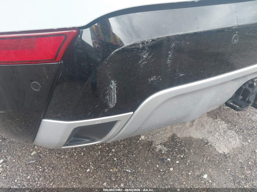 2018 Land rover Discovery VIN SALRT2RV1JA052671 IAAI salvage auction — STORM DAMAGE, Salvage Title, sold $5,900 on 2026-09-08 (photo 6)