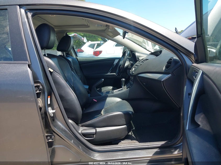 2011 Mazda 3 VIN JM1BL1W66B1377091 IAAI salvage auction — FRONT END, Mv-907A (New York), sold $425 on 2026-07-07 (photo 5)