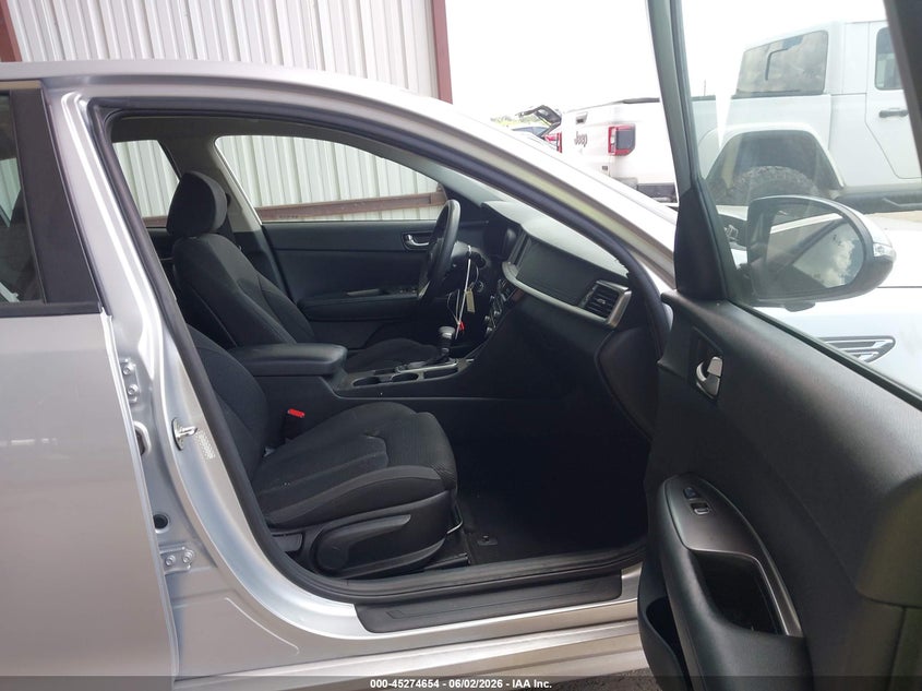 2020 Kia Optima VIN 5XXGT4L30LG432044 IAAI salvage auction — SIDE, Salvage Title, sold $2,400 on 2026-07-10 (photo 5)