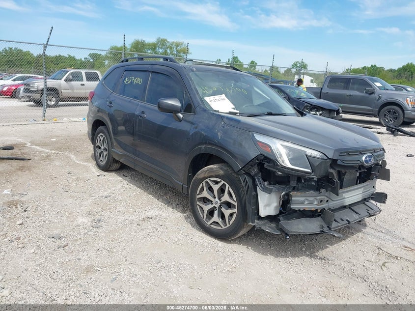 2022 Subaru Forester VIN JF2SKAEC2NH408585 IAAI salvage auction — FRONT END, Salvage Title, sold $2,650 on 2026-07-21 (photo 1)