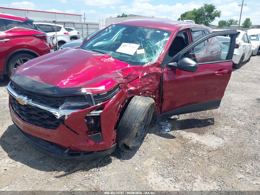 2025 Chevrolet Trax VIN KL77LFEP1SC010940 IAAI salvage auction — LEFT FRONT, Junk (Oklahoma), sold $2,350 on 2026-08-01 (photo 2)
