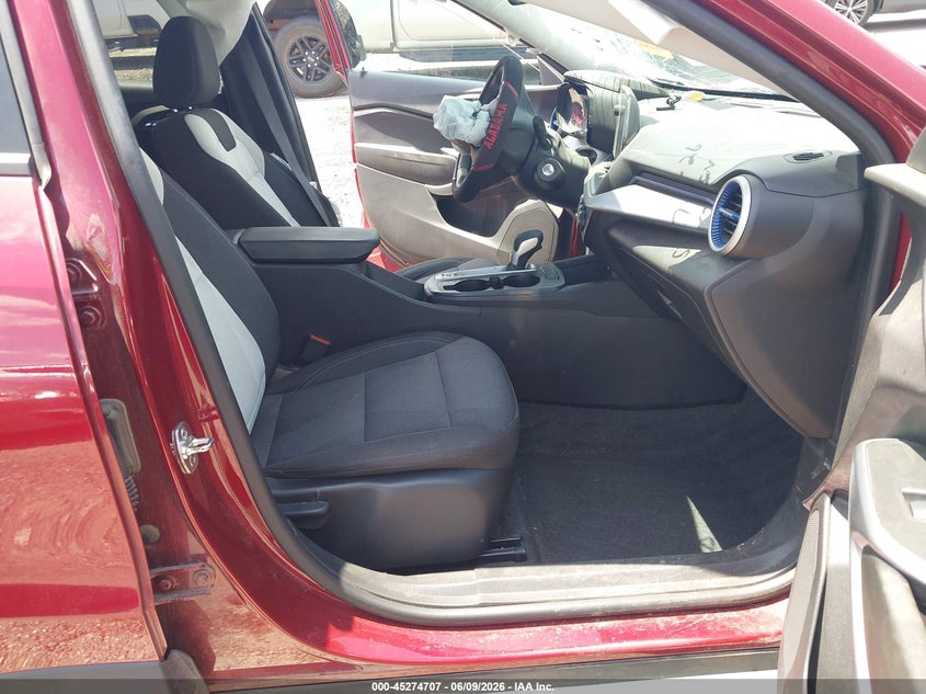 2025 Chevrolet Trax VIN KL77LFEP1SC010940 IAAI salvage auction — LEFT FRONT, Junk (Oklahoma), sold $2,350 on 2026-08-01 (photo 5)