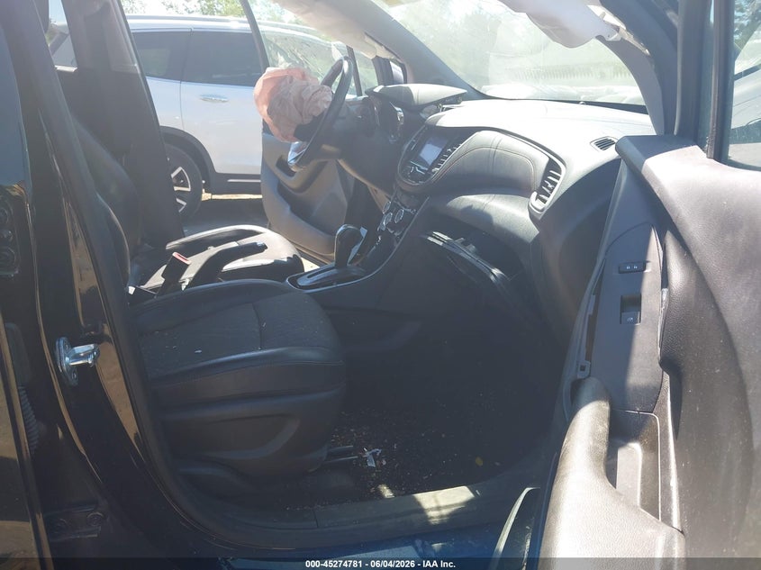 2021 Chevrolet Trax VIN KL7CJPSB5MB358297 IAAI salvage auction — RIGHT FRONT, Salvage Title, sold $1,250 on 2026-07-10 (photo 5)