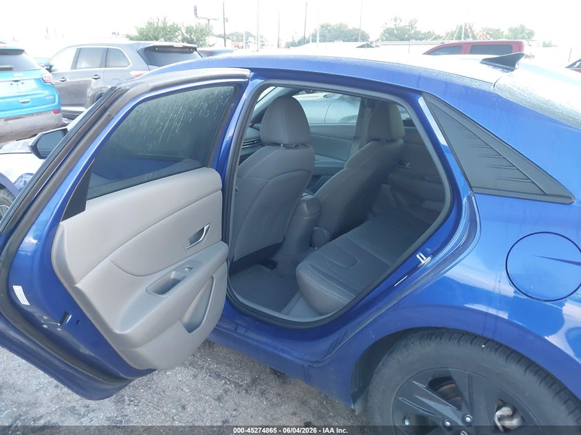 2023 Hyundai Elantra VIN KMHLM4AG3PU439079 IAAI salvage auction — RIGHT SIDE, Salvage Title, sold $4,300 on 2026-07-29 (photo 8)