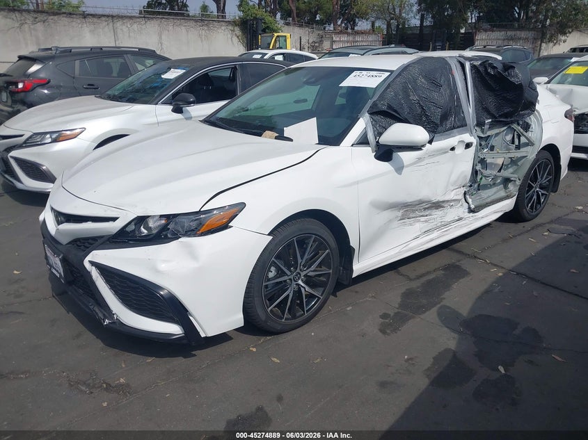 2024 Toyota Camry VIN 4T1G11AK5RU882706 IAAI salvage auction — SIDE, Salvage Title, sold $7,200 on 2026-07-31 (photo 2)