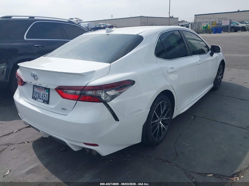 2024 Toyota Camry VIN 4T1G11AK5RU882706 IAAI salvage auction — SIDE, Salvage Title, sold $7,200 on 2026-07-31 (photo 4)