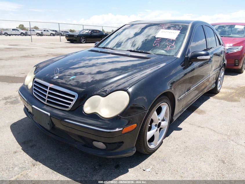 2005 Mercedes-benz C-klasse VIN WDBRF40J15F657480 IAAI salvage auction — LEFT SIDE, Salvage (Texas), sold $250 on 2026-07-22 (photo 2)
