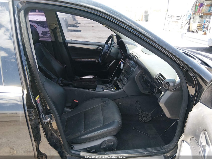 2005 Mercedes-benz C-klasse VIN WDBRF40J15F657480 IAAI salvage auction — LEFT SIDE, Salvage (Texas), sold $250 on 2026-07-22 (photo 5)