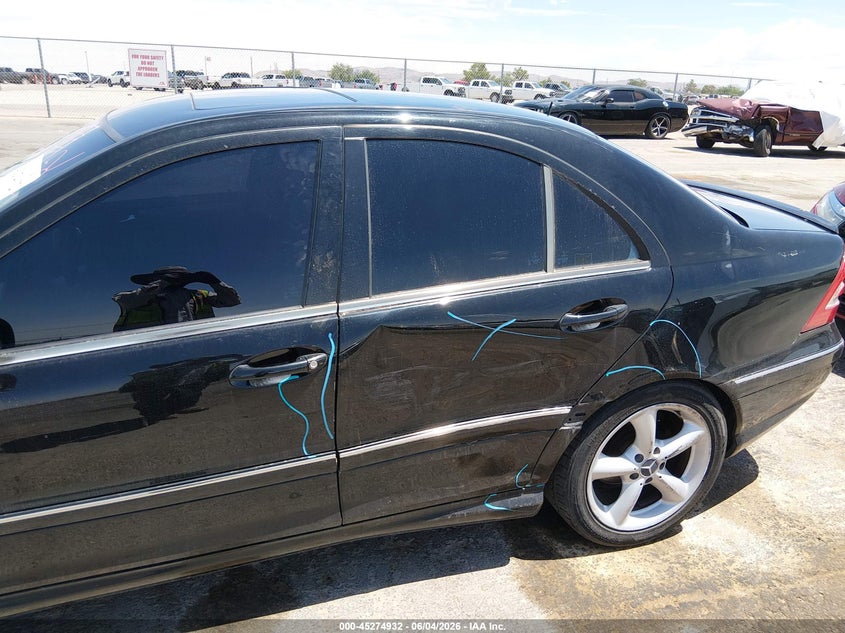 2005 Mercedes-benz C-klasse VIN WDBRF40J15F657480 IAAI salvage auction — LEFT SIDE, Salvage (Texas), sold $250 on 2026-07-22 (photo 6)