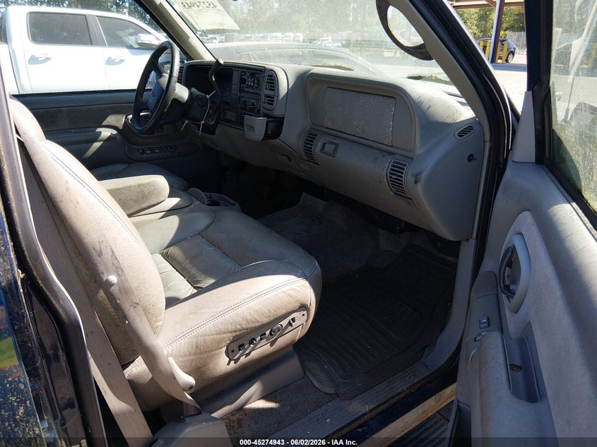 1999 Chevrolet Suburban 1500 VIN 3GNFK16RXXG258975 IAAI salvage auction — NORMAL WEAR, Clear-Dealer Only (Montana), sold $550 on 2026-07-08 (photo 5)