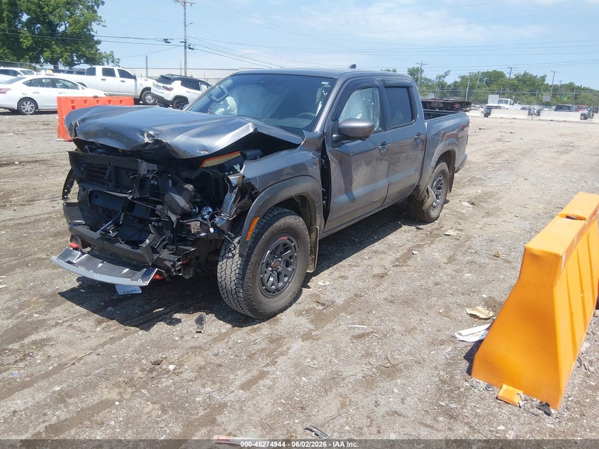 2025 Nissan Navara (frontier) VIN 1N6ED1EK8SN653592 IAAI salvage auction — FRONT END, Salvage Title, sold $9,200 on 2026-07-09 (photo 2)