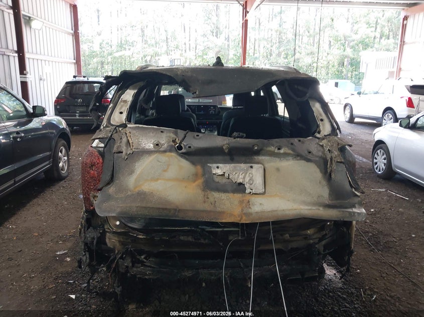 2025 Hyundai Palisade VIN KM8R3DGE5SU946898 IAAI salvage auction — EXTERIOR BURN, Salvage Title, sold $25 on 2026-07-30 (photo 6)