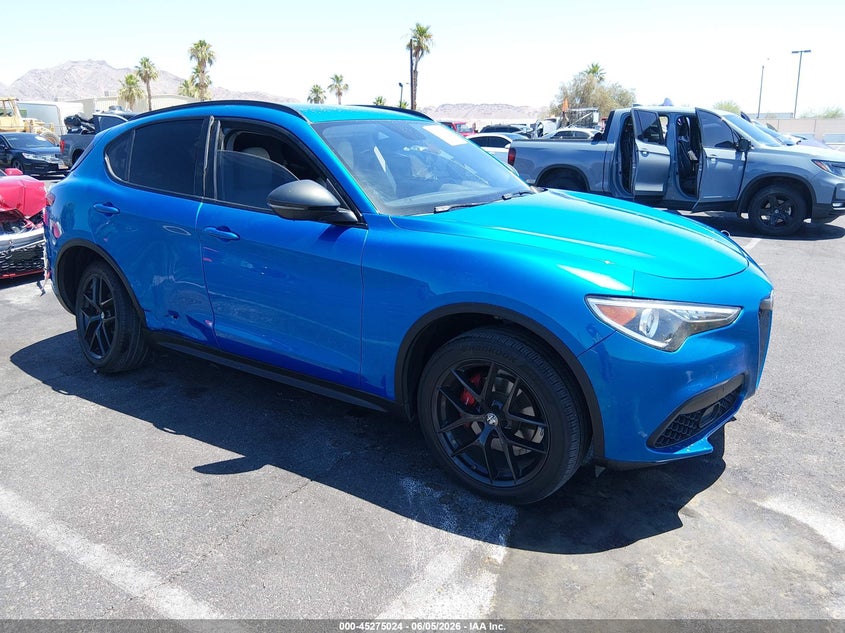2019 Alfa romeo Stelvio VIN ZASPAJAN5K7C48774 IAAI salvage auction — RIGHT SIDE, Wait Title, sold $6,200 on 2026-09-11 (photo 1)
