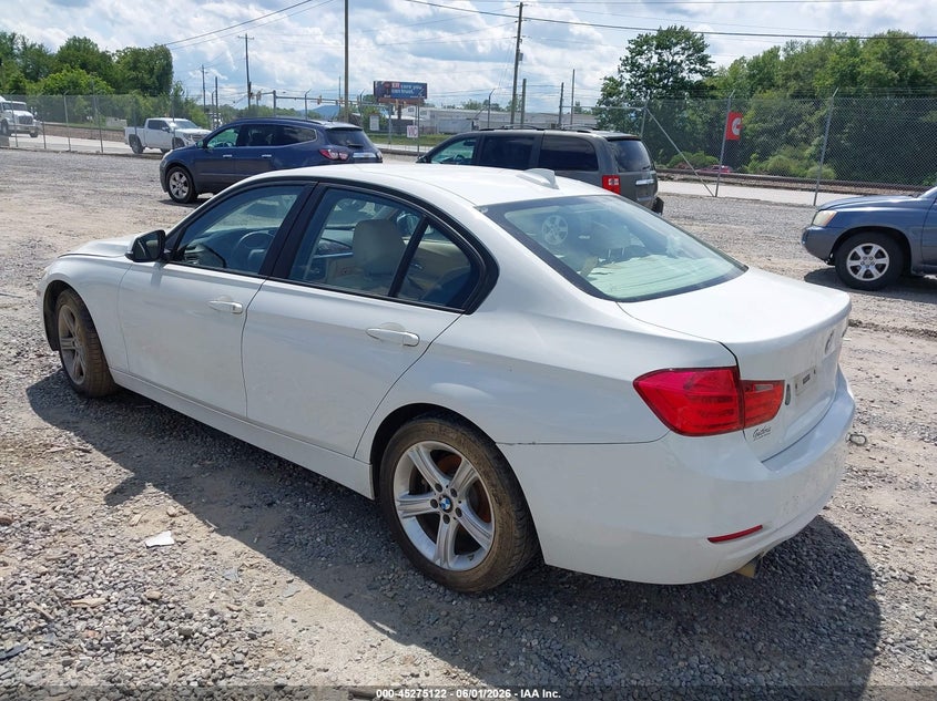 2014 BMW VIN WBA3B1C5XEK134012 IAAI salvage auction — NORMAL WEAR, Salvage Title, sold $325 on 2026-07-17 (photo 3)
