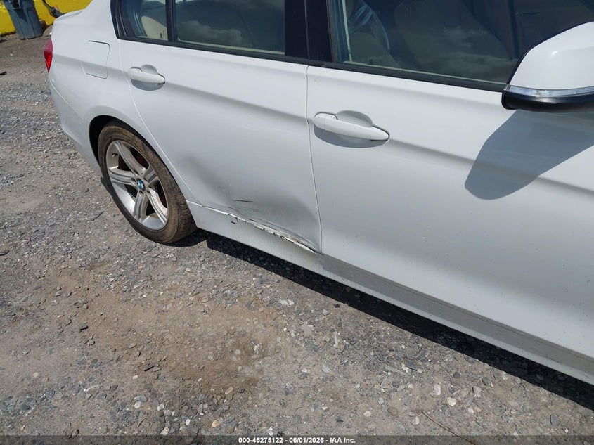 2014 BMW VIN WBA3B1C5XEK134012 IAAI salvage auction — NORMAL WEAR, Salvage Title, sold $325 on 2026-07-17 (photo 6)