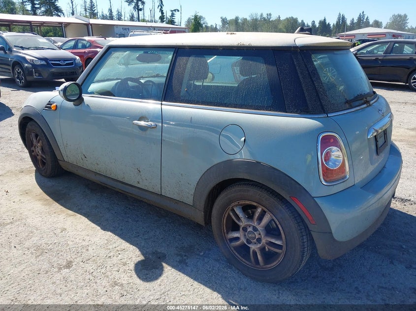 2013 Mini Hard top VIN WMWSU3C53DT686462 IAAI salvage auction — NORMAL WEAR, Clear (Washington), sold $375 on 2026-07-29 (photo 3)