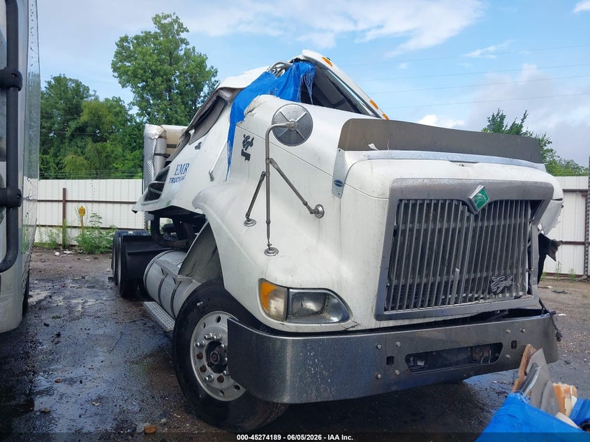 2001 International 9000-series VIN 2HSCEAER81C000714 — IAAI salvage auction photo
