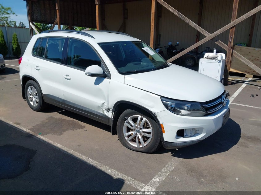 2015 Volkswagen Tiguan VIN WVGAV7AX1FW541473 IAAI salvage auction — RIGHT FRONT, Salvage (Oregon), sold $1,300 on 2026-08-18 (photo 1)