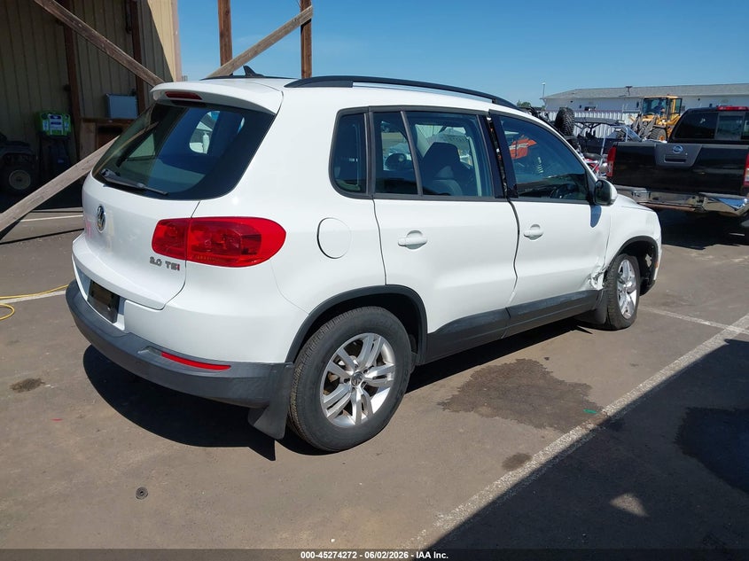 2015 Volkswagen Tiguan VIN WVGAV7AX1FW541473 IAAI salvage auction — RIGHT FRONT, Salvage (Oregon), sold $1,300 on 2026-08-18 (photo 4)