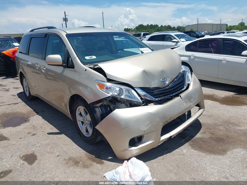 2013 Toyota Sienna VIN 5TDKK3DC5DS334195 IAAI salvage auction — FRONT END, Salvage Title, sold $1,575 on 2026-07-15 (photo 1)