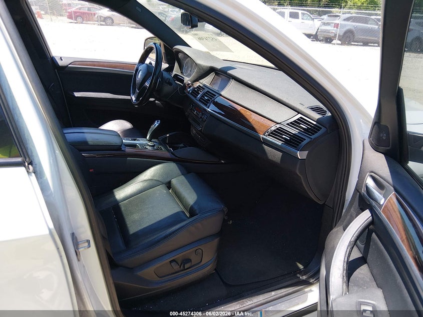 2014 BMW X6 VIN 5UXFG8C58EL593252 IAAI salvage auction — RIGHT SIDE, Salvage (Virginia), sold $2,100 on 2026-07-10 (photo 5)
