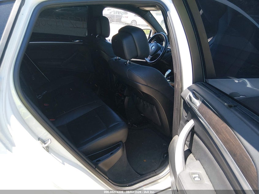 2014 BMW X6 VIN 5UXFG8C58EL593252 IAAI salvage auction — RIGHT SIDE, Salvage (Virginia), sold $2,100 on 2026-07-10 (photo 8)