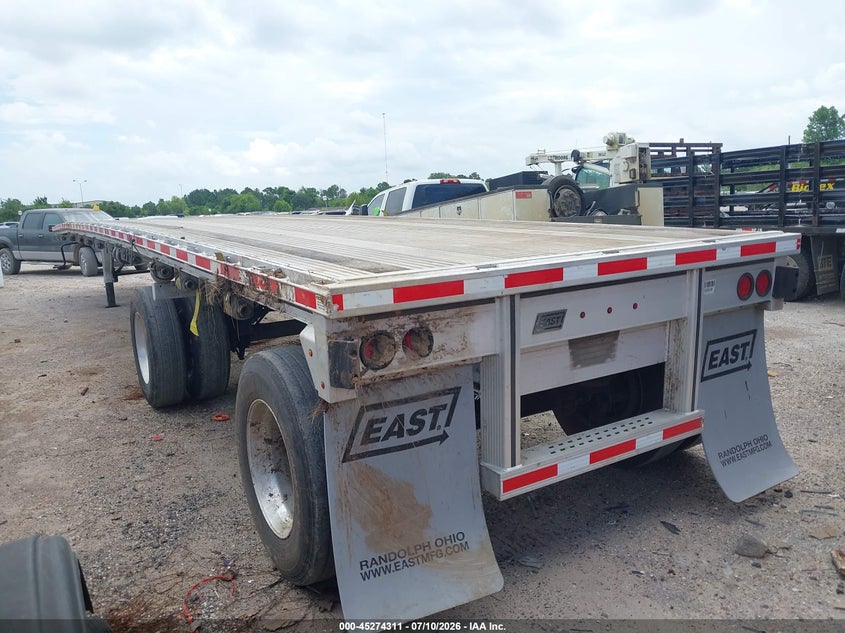 2018 East manufacturing Flatbed VIN 1E1H5Y284JR062930 IAAI salvage auction — FRONT END, Salvage (Texas), sold $8,100 on 2026-08-05 (photo 3)