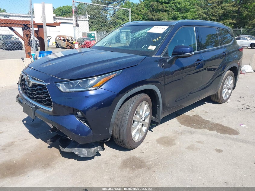 2022 Toyota Highlander VIN 5TDDZRBH8NS162476 IAAI salvage auction — RIGHT SIDE, Salvage Title, sold $15,400 on 2026-07-14 (photo 2)