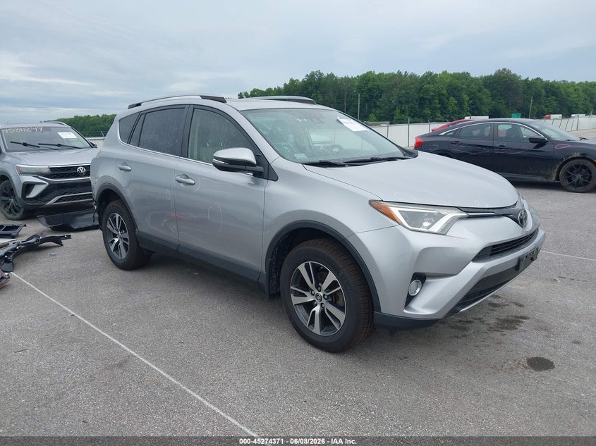 2018 Toyota Rav 4 VIN JTMRFREV8JJ238303 IAAI salvage auction — REAR END, Salvage Title, sold $8,100 on 2026-07-09 (photo 1)