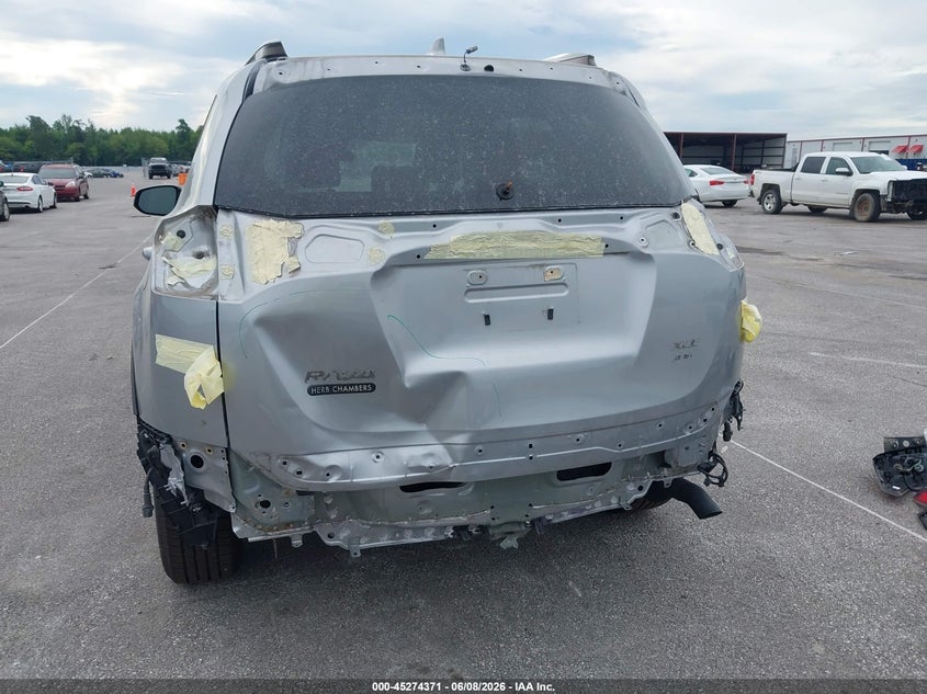 2018 Toyota Rav 4 VIN JTMRFREV8JJ238303 IAAI salvage auction — REAR END, Salvage Title, sold $8,100 on 2026-07-09 (photo 6)