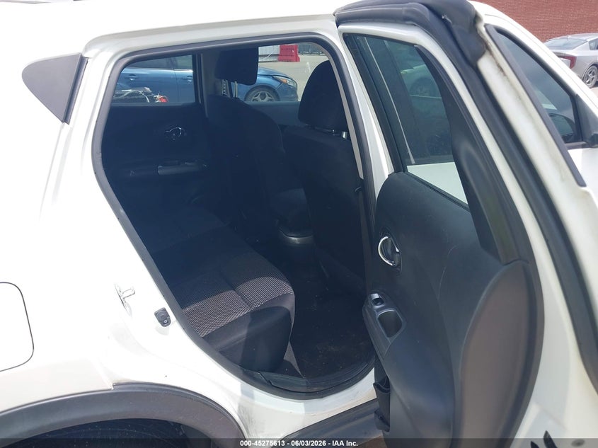 2016 Nissan Juke VIN JN8AF5MR5GT602270 IAAI salvage auction — FRONT END, Salvage Title, sold $575 on 2026-07-29 (photo 8)