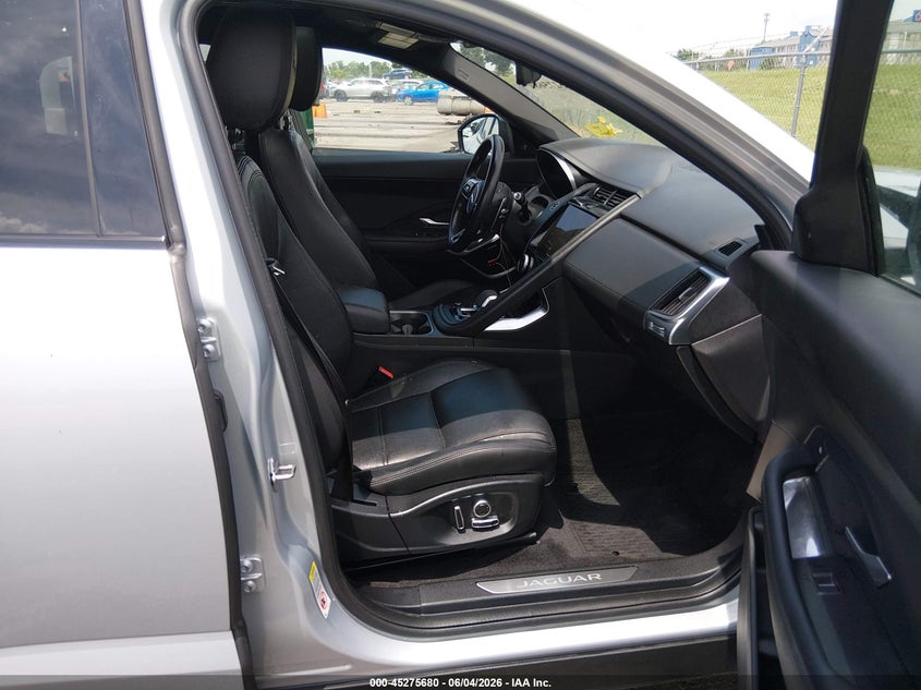 2022 Jaguar E-pace VIN SADFP2FXXN1031168 IAAI salvage auction — FRONT END, Salvage (Missouri), sold $8,150 on 2026-08-11 (photo 5)