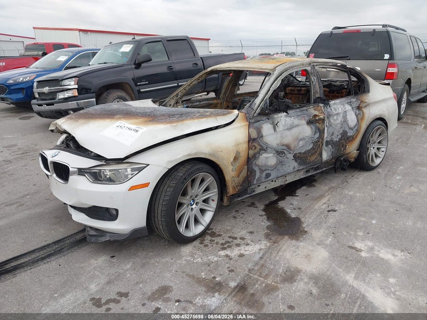 2015 BMW 3er VIN WBA3B1C59FK138845 IAAI salvage auction — TOTAL BURN, Salvage (Nebraska), sold $175 on 2026-08-06 (photo 2)