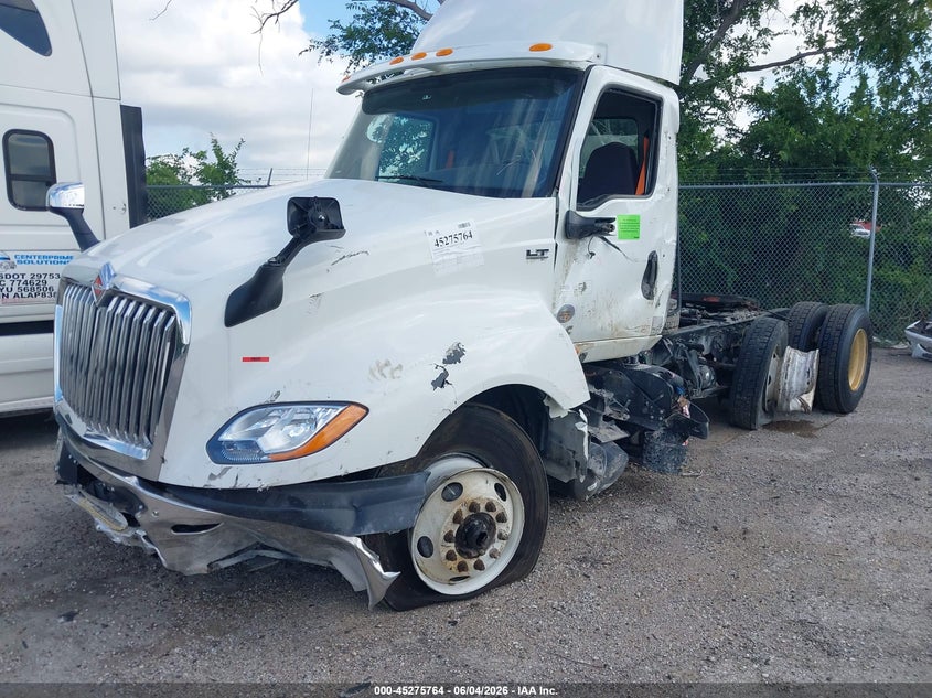 2019 International VIN 3HCDZAPR3KL539819 IAAI salvage auction — LEFT SIDE, Original (Texas), sold $7,600 on 2026-07-08 (photo 2)