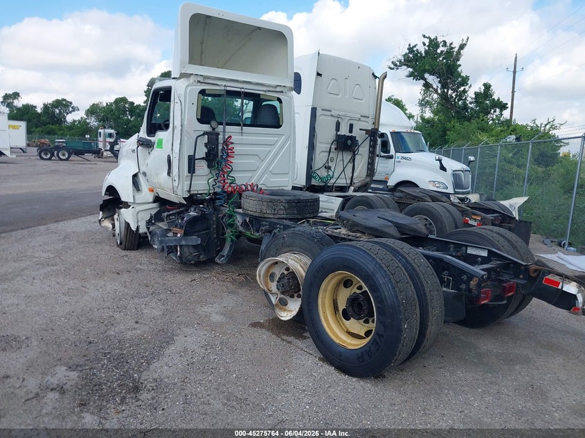 2019 International VIN 3HCDZAPR3KL539819 IAAI salvage auction — LEFT SIDE, Original (Texas), sold $7,600 on 2026-07-08 (photo 3)