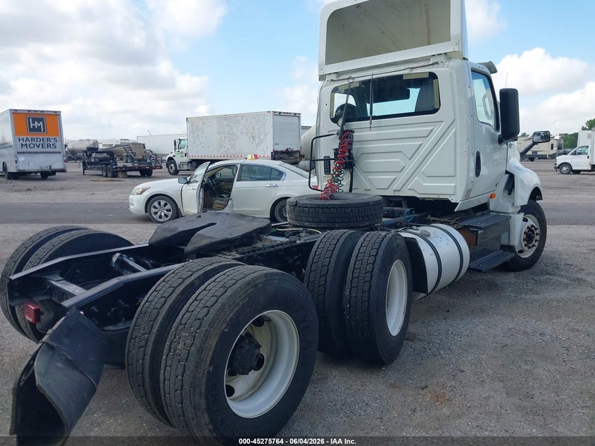 2019 International VIN 3HCDZAPR3KL539819 IAAI salvage auction — LEFT SIDE, Original (Texas), sold $7,600 on 2026-07-08 (photo 4)