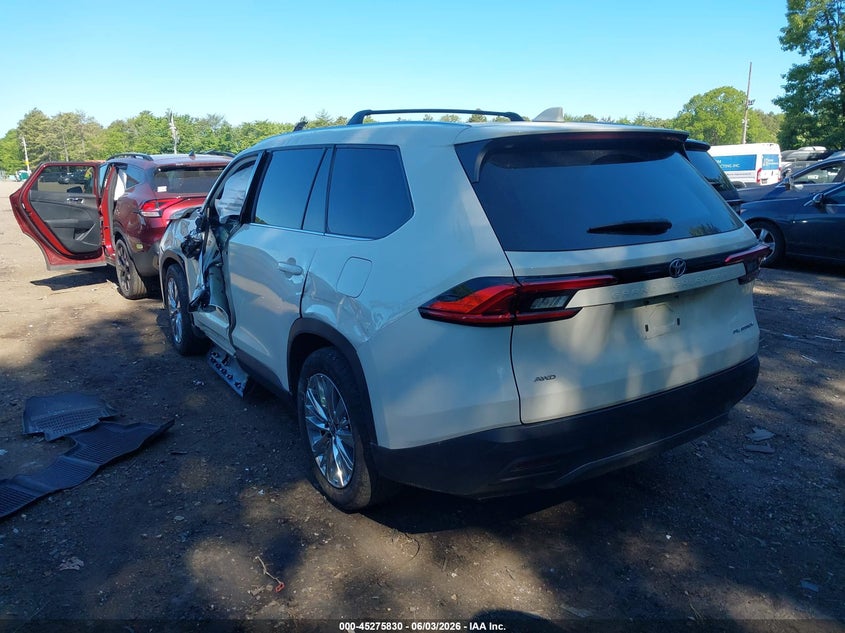 2024 Toyota Highlander VIN 5TDAAAB56RS025835 IAAI salvage auction — FRONT END, Salvage Title, sold $3,700 on 2026-07-21 (photo 3)