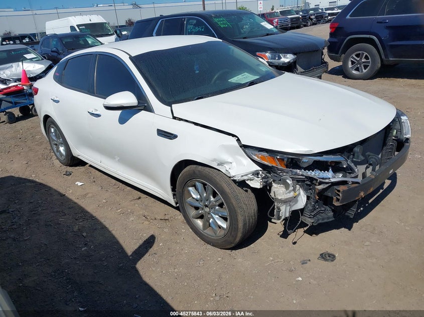 2016 Kia Optima VIN KNAGT4L39G5086325 IAAI salvage auction — FRONT END, Salvage Title, sold $425 on 2026-07-08 (photo 1)
