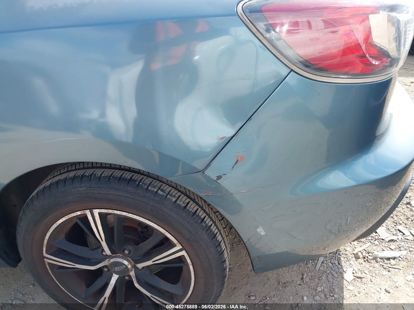 2011 Mazda 3 VIN JM1BL1UF3B1449772 IAAI salvage auction — NORMAL WEAR, Original (Texas), sold $300 on 2026-07-07 (photo 6)