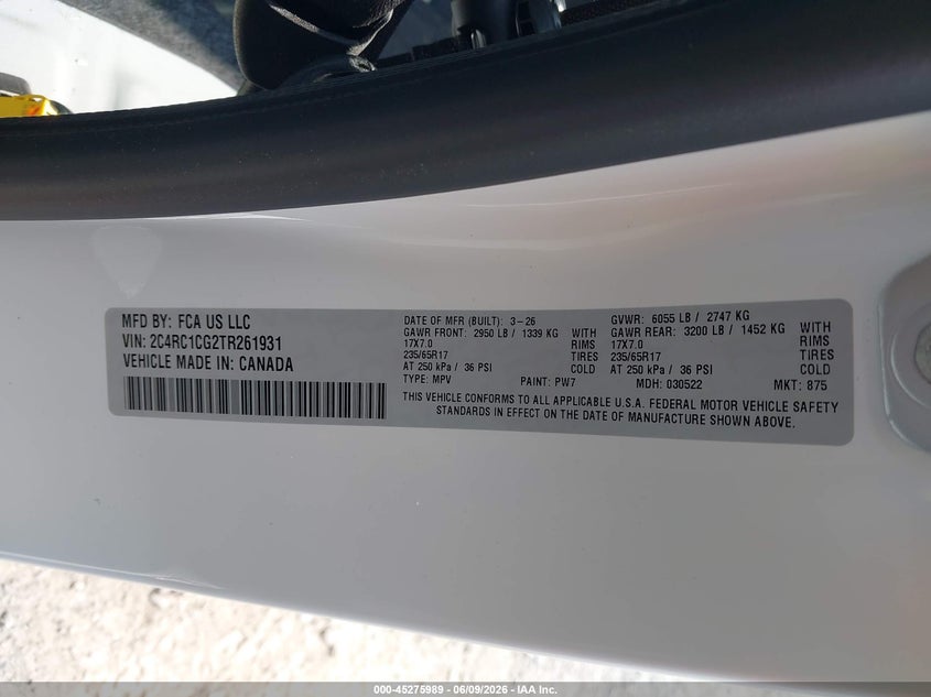 2026 Chrysler Voyager VIN 2C4RC1CG2TR261931 IAAI salvage auction — LEFT SIDE, Salvage Title, sold $11,500 on 2026-08-19 (photo 9)
