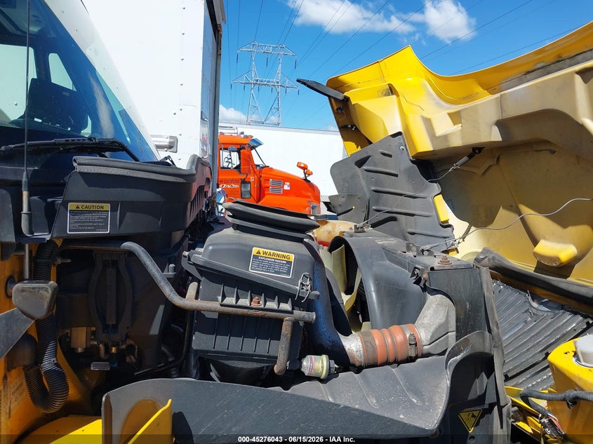 2019 International VIN 1HTMMMML9KH519797 IAAI salvage auction — ROOF, Salvage Title, sold $4,350 on 2026-09-24 (photo 9)