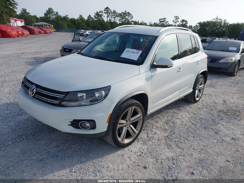 2016 Volkswagen Tiguan VIN WVGAV7AXXGW082722 IAAI salvage auction — REAR END, Salvage Title, sold $2,550 on 2026-07-30 (photo 2)
