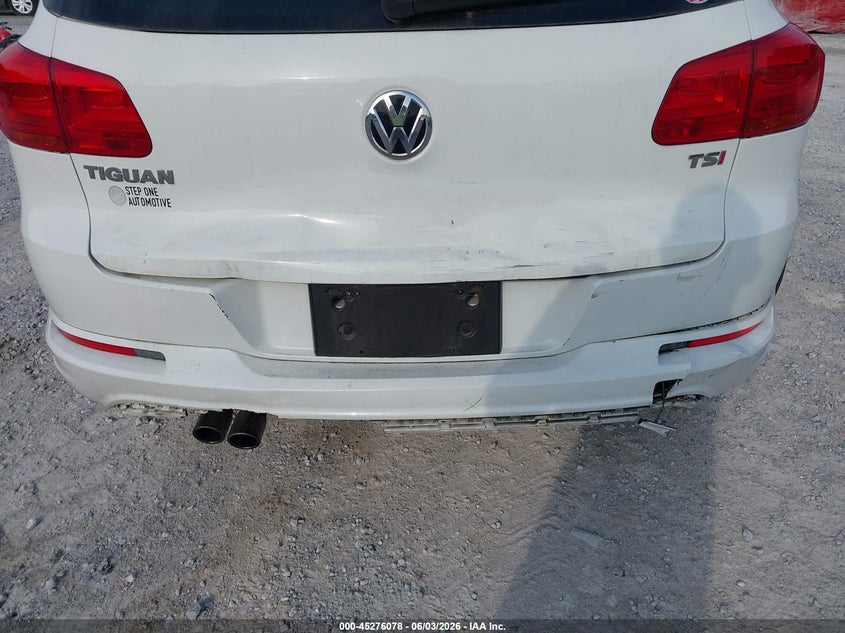 2016 Volkswagen Tiguan VIN WVGAV7AXXGW082722 IAAI salvage auction — REAR END, Salvage Title, sold $2,550 on 2026-07-30 (photo 6)