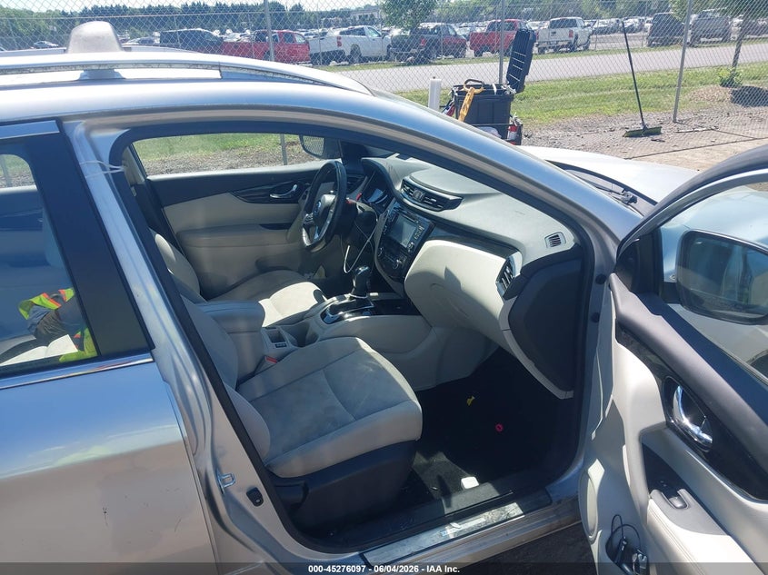 2018 Nissan Rogue VIN JN1BJ1CR9JW204691 IAAI salvage auction — RIGHT FRONT, Salvage (Virginia), sold $1,650 on 2026-07-28 (photo 5)